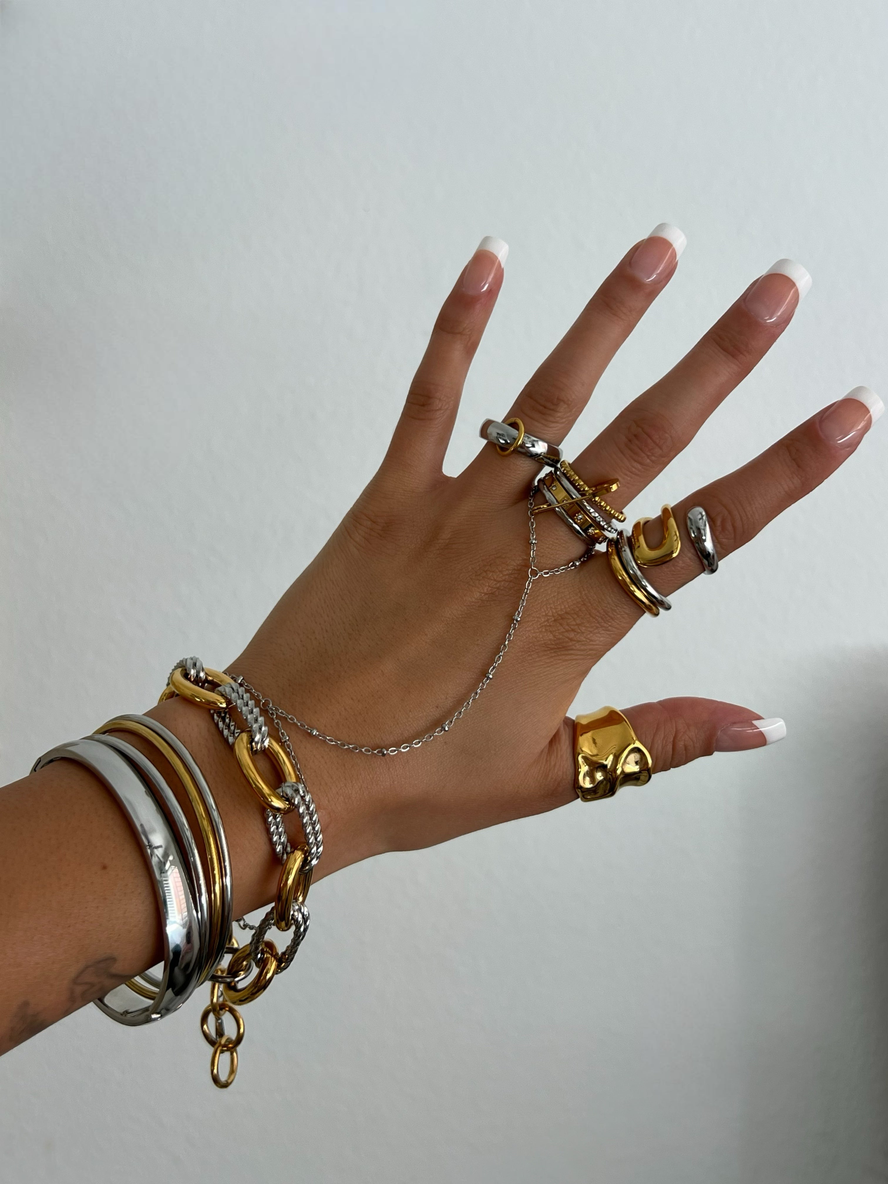 Mixing Metals