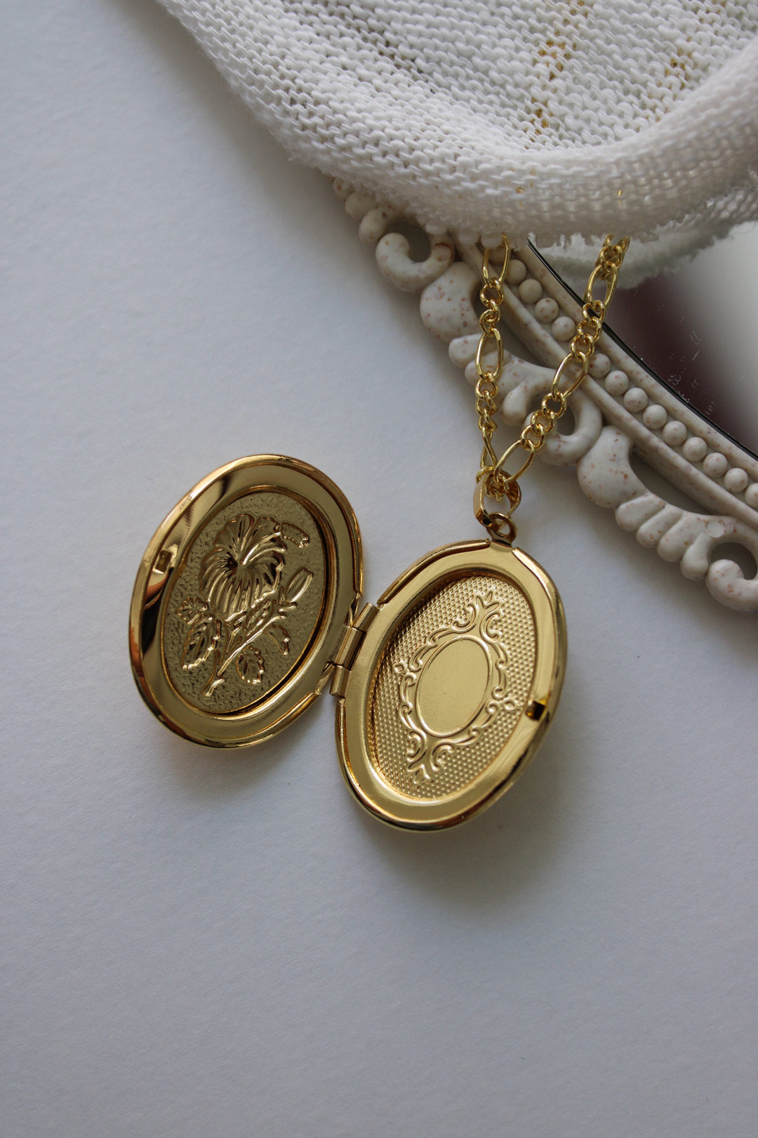 My Beautiful Flower Photo Locket Necklace – Chingona's Jewelers